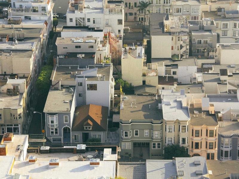 عمارة للبيع في حي الحمراء - جدة